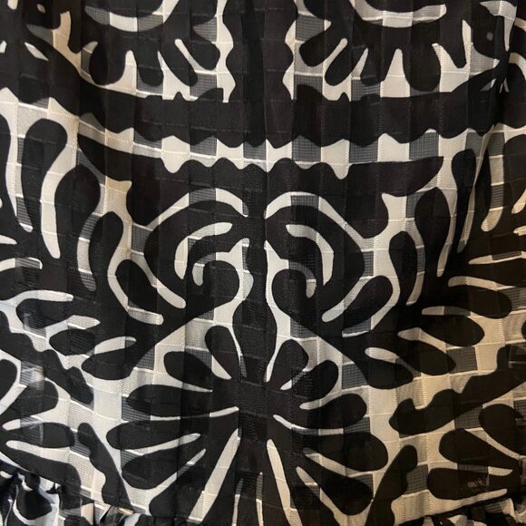 NEW Women's Black & White Midi Dress w/Square Neck & Short Puff Sleeves Medium - Picture 2 of 3